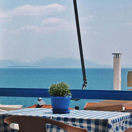 Seaview- 2 Space - Selfcatering Apartment - Helen No 3 Xiropigado Exterior photo